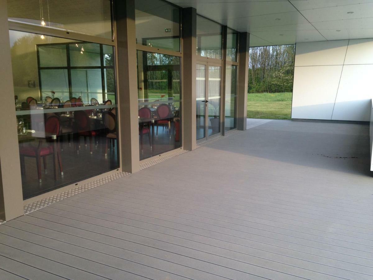 Hotel - Restaurant La Claire Foret Morhange Bagian luar foto