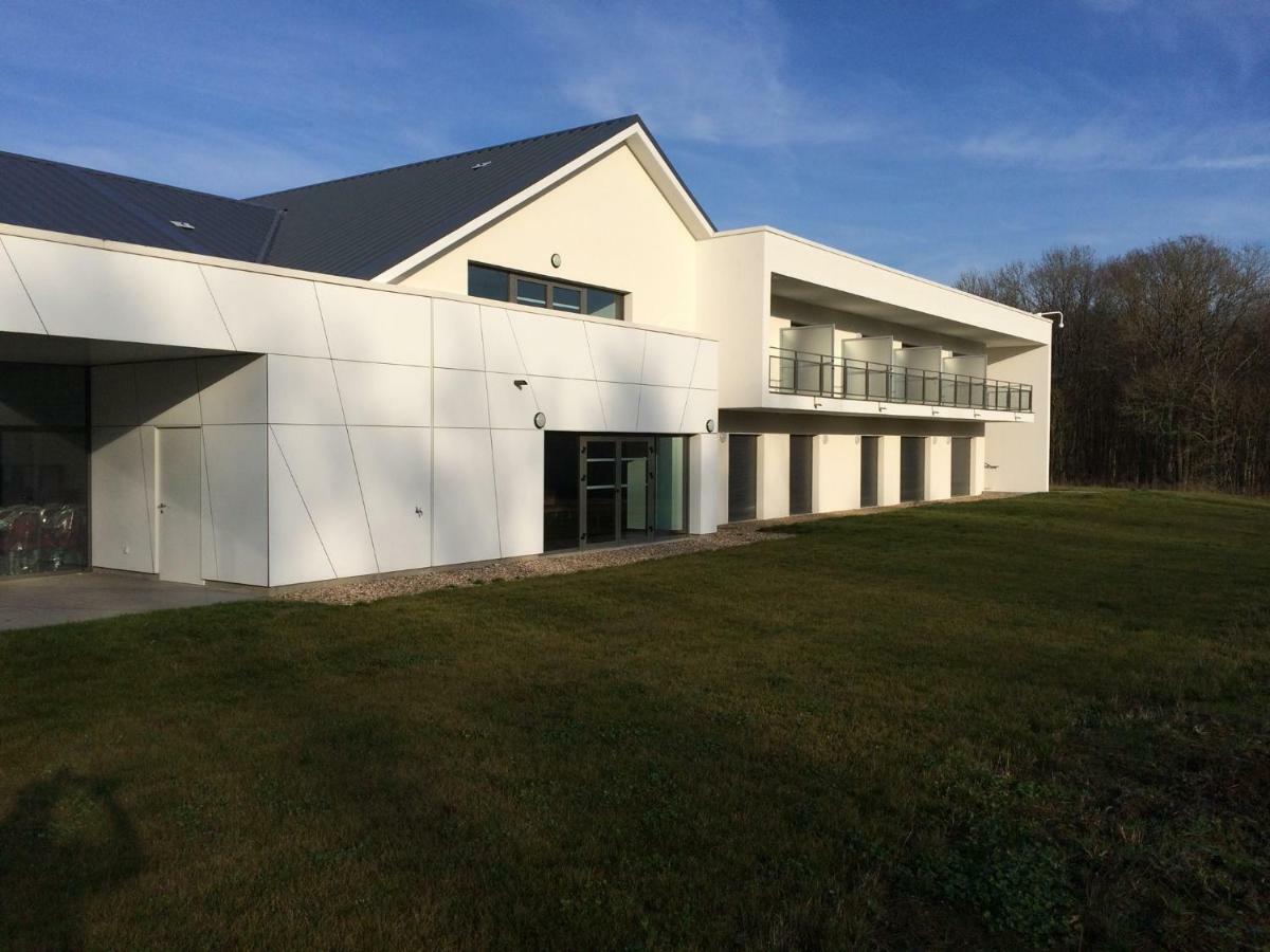 Hotel - Restaurant La Claire Foret Morhange Bagian luar foto